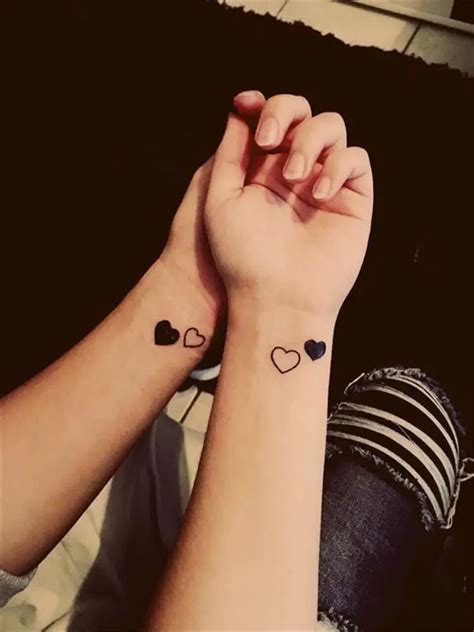 tatuaje entre amigas